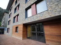 Недвижимость 2-bedroom apartment with additional room for sale in La Massana: 3