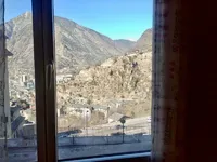 Недвижимость Fantastic 3-bedroom apartment near the center of Escaldes: 4