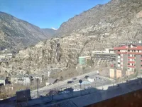 Недвижимость Fantastic 3-bedroom apartment near the center of Escaldes: 5