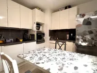 Недвижимость Трехкомнатная квартира Копер: 3