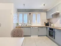 Недвижимость Single house 4 rooms: 3
