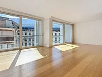 Недвижимость Apartment 4 rooms: 2