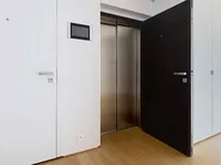Недвижимость Apartment 4 rooms: 9
