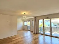 Недвижимость Apartment 5 rooms: 8