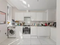 Недвижимость Henriques Street: 1
