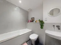 Недвижимость Henriques Street: 2