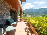 Недвижимость Chalet for sale in exclusive residential area of Escaldes: 1