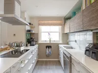 Недвижимость Lamont Road: 19