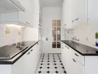 Недвижимость Apartment 4 rooms: 7