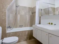 Недвижимость Apartment 7 rooms: 9