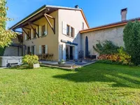 Недвижимость Single house 7 rooms: 1