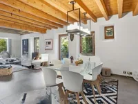 Недвижимость Single house 7 rooms: 3
