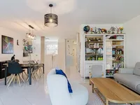 Недвижимость Bifamiliar house 6 rooms: 3