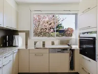 Недвижимость Bifamiliar house 6 rooms: 4
