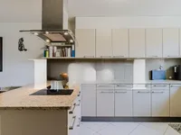 Недвижимость Bifamiliar house 6 rooms: 5