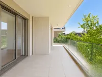 Недвижимость Apartment 5 rooms: 2