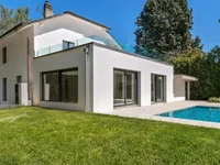 Недвижимость Single house 7 rooms: 1