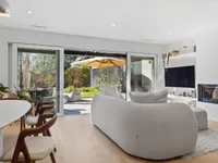 Недвижимость Single house 6 rooms: 3
