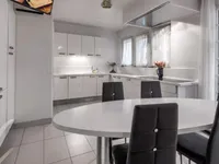 Недвижимость Single house: 8