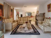 Недвижимость Single house: 10