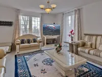 Недвижимость Single house: 11