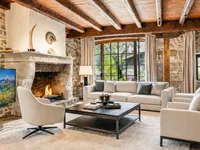 Недвижимость Single house 6 rooms: 1
