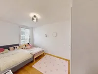 Недвижимость Apartment 4 rooms: 7