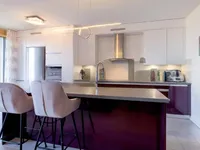Недвижимость Apartment 4 rooms: 6