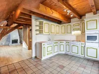 Недвижимость Single house 10 rooms: 8