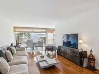 Недвижимость Apartment 5 rooms: 2