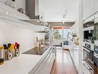 Недвижимость Apartment 5 rooms: 5