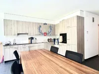Недвижимость Single house 6 rooms: 3