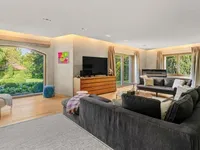 Недвижимость Single house 13 rooms: 3