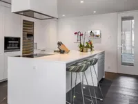 Недвижимость Apartment 6 rooms: 4