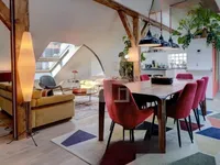 Недвижимость Apartment 5 rooms: 6