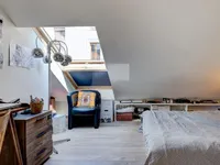 Недвижимость Apartment 5 rooms: 11