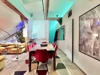 Недвижимость Apartment 5 rooms: 4