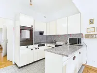 Недвижимость Apartment 4.5 rooms: 6