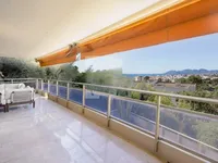 Недвижимость House in Le Cannet: 11