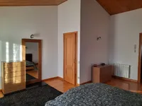 Недвижимость 4-bedroom house with garden, garage and lift in prime Andorra location: 5