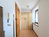 Недвижимость Квартира на ул. Байамонти: 4