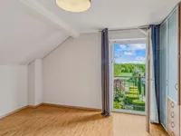 Недвижимость Attic flat 4.5 rooms: 7