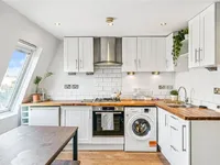 Недвижимость Lillie Road: 10