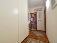 Недвижимость Трехкомнатная квартира Центр: 9