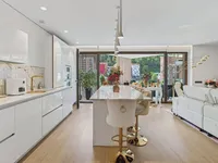 Недвижимость Apartment for sale in Andorra la Vella, 5 bedrooms: 5