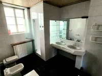 Недвижимость Четырехкомнатная в Центре: 16