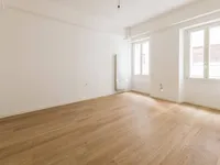 Недвижимость Квартира на улице Мадзини: 14