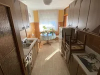 Недвижимость Коммерческое помещение Моще: 10