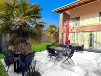 Недвижимость Single house 7.5 rooms: 2