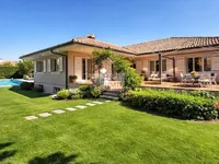 Недвижимость Single house 8 rooms: 2